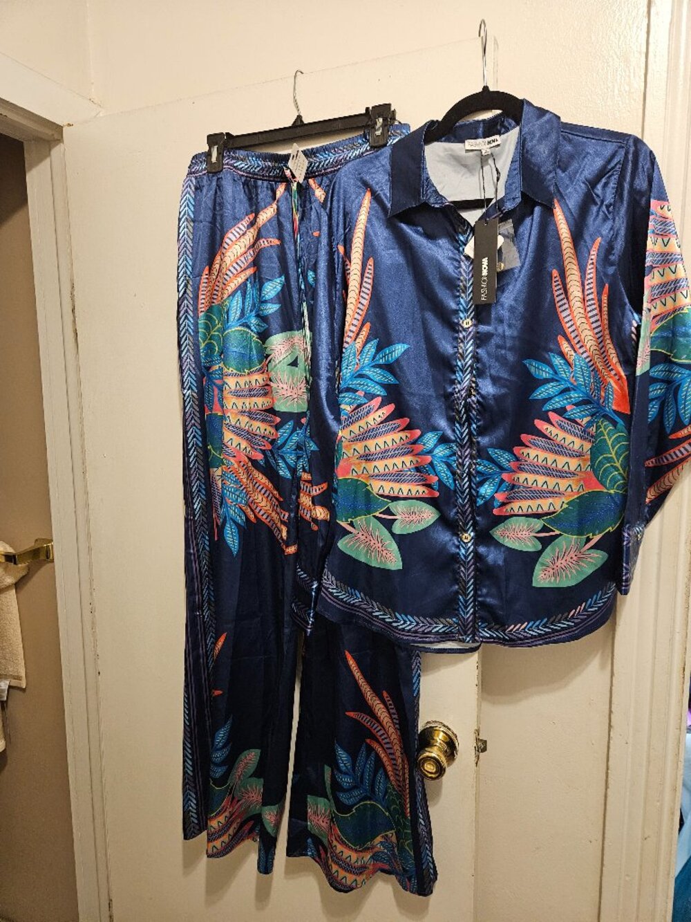 Sell two piece pants set navy with colors